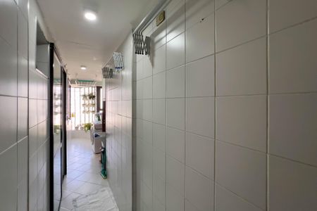 Apartamento à venda com 140m², 2 quartos e 2 vagas Apartamento à venda com 140m², 2 quartos e 2 vagasÁrea de serviço