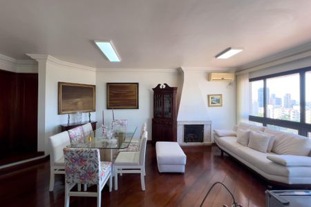 Apartamento à venda com 140m², 2 quartos e 2 vagas Apartamento à venda com 140m², 2 quartos e 2 vagasSala