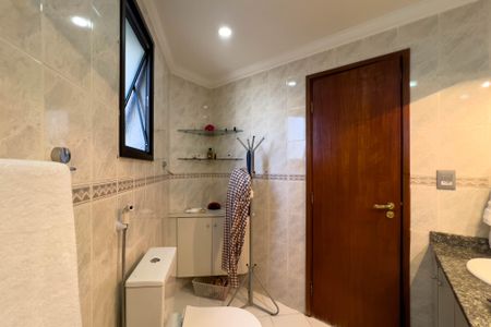 Apartamento à venda com 140m², 2 quartos e 2 vagas Apartamento à venda com 140m², 2 quartos e 2 vagasBanheiro do quarto 1