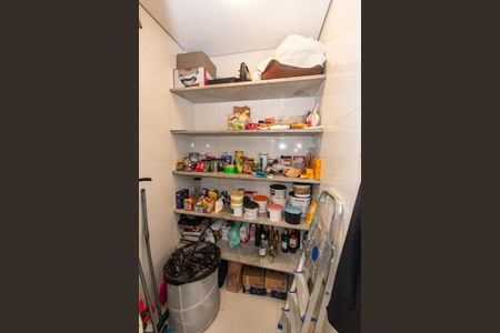 Casa à venda com 440m², 3 quartos e 3 vagas Casa à venda com 440m², 3 quartos e 3 vagasDespensa