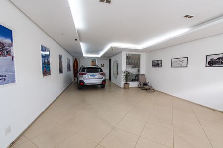 Casa à venda com 440m², 3 quartos e 3 vagas Casa à venda com 440m², 3 quartos e 3 vagasGaragem