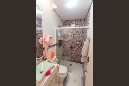 Casa à venda com 440m², 3 quartos e 3 vagas Casa à venda com 440m², 3 quartos e 3 vagasBanheiro da suíte 2