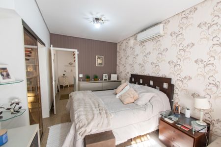 Casa à venda com 440m², 3 quartos e 3 vagas Casa à venda com 440m², 3 quartos e 3 vagasSuíte 3