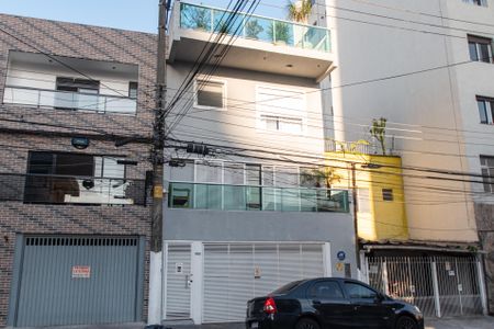 Casa à venda com 440m², 3 quartos e 3 vagas Casa à venda com 440m², 3 quartos e 3 vagasFachada