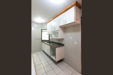 Apartamento à venda com 99m², 2 quartos e 1 vagaCozinha