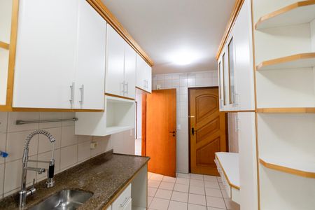 Apartamento à venda com 99m², 2 quartos e 1 vagaCozinha