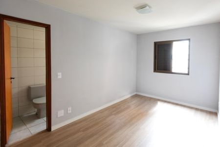 Apartamento à venda com 99m², 2 quartos e 1 vagaSuite