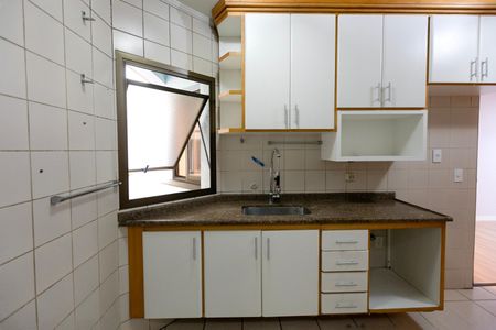 Apartamento à venda com 99m², 2 quartos e 1 vagaCozinha