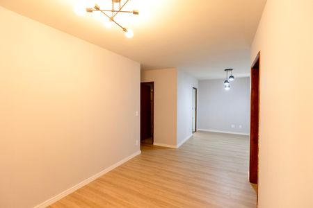Sala de apartamento à venda com 2 quartos, 99m² em Centro, Campinas