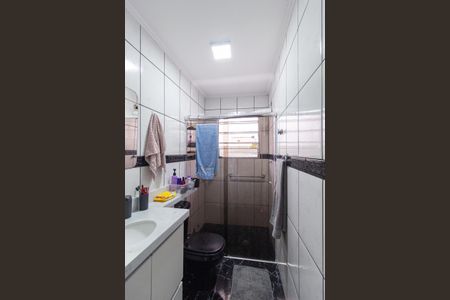 Casa à venda com 170m², 4 quartos e 2 vagas Casa à venda com 170m², 4 quartos e 2 vagasBanheiro