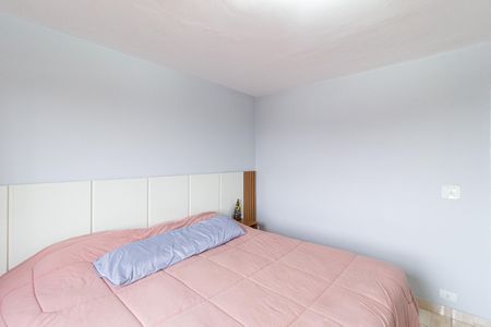 Casa à venda com 170m², 4 quartos e 2 vagas Casa à venda com 170m², 4 quartos e 2 vagasQuarto 1