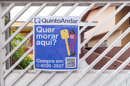 Casa à venda com 170m², 4 quartos e 2 vagas Casa à venda com 170m², 4 quartos e 2 vagasPlaca