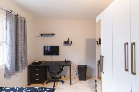 Casa à venda com 170m², 4 quartos e 2 vagas Casa à venda com 170m², 4 quartos e 2 vagasQuarto 3