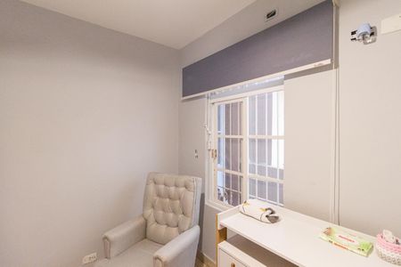 Casa à venda com 170m², 4 quartos e 2 vagas Casa à venda com 170m², 4 quartos e 2 vagasQuarto 4