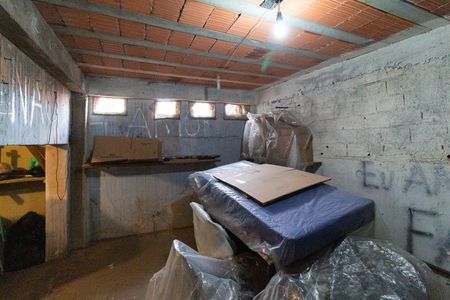 Casa à venda com 170m², 4 quartos e 2 vagas Casa à venda com 170m², 4 quartos e 2 vagasÁrea de serviço