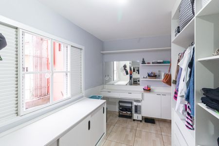 Casa à venda com 170m², 4 quartos e 2 vagas Casa à venda com 170m², 4 quartos e 2 vagasQuarto 2