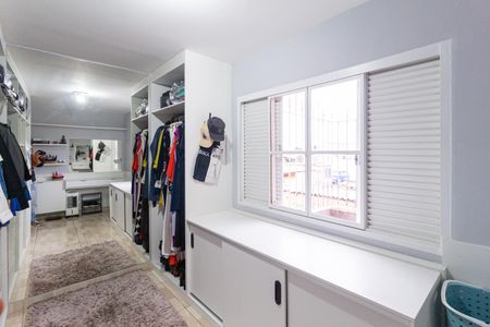 Casa à venda com 170m², 4 quartos e 2 vagas Casa à venda com 170m², 4 quartos e 2 vagasQuarto 2