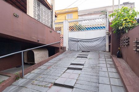 Casa à venda com 170m², 4 quartos e 2 vagas Casa à venda com 170m², 4 quartos e 2 vagasGaragem