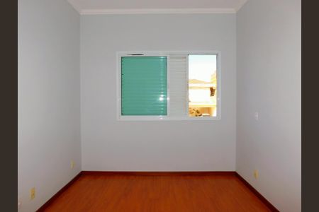 Casa de condomínio para alugar com 219m², 3 quartos e 6 vagasQuarto 2