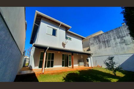 Casa de condomínio para alugar com 219m², 3 quartos e 6 vagasÁrea Externa