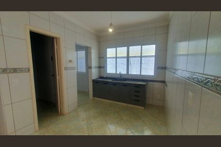 Casa de condomínio para alugar com 219m², 3 quartos e 6 vagasCozinha