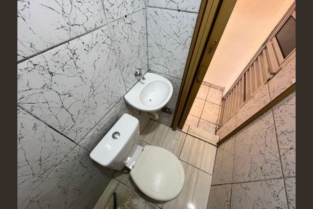 Casa para alugar com 35m², 1 quarto e sem vagaBanheiro