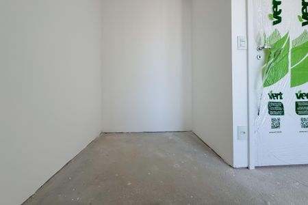Apartamento à venda com 75m², 2 quartos e 1 vaga Apartamento à venda com 75m², 2 quartos e 1 vagaCloset da suíte 2