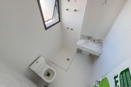 Apartamento à venda com 75m², 2 quartos e 1 vaga Apartamento à venda com 75m², 2 quartos e 1 vagaBanheiro da Suíte 1