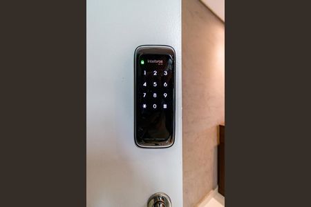 Apartamento à venda com 70m², 2 quartos e 1 vagaFechadura Eletrônica