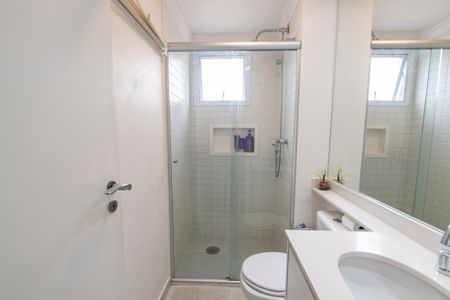 Apartamento à venda com 92m², 2 quartos e 2 vagasBanheiro da suíte 2