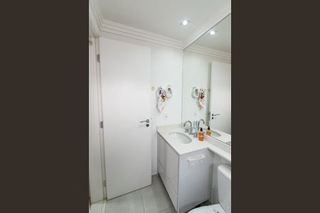 Apartamento à venda com 92m², 2 quartos e 2 vagasBanheiro da suíte 1