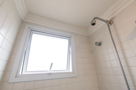 Apartamento à venda com 92m², 2 quartos e 2 vagasBanheiro da suíte 2