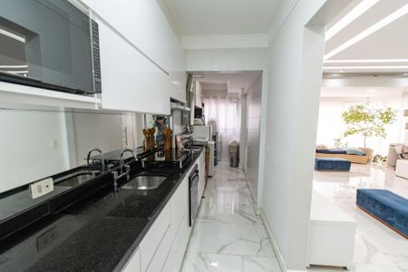 Apartamento à venda com 92m², 2 quartos e 2 vagasCozinha