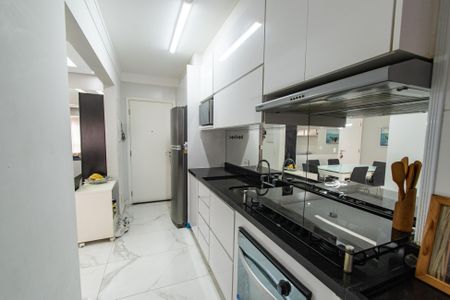 Apartamento à venda com 92m², 2 quartos e 2 vagasCozinha
