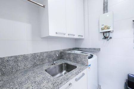 Apartamento à venda com 184m², 3 quartos e 1 vagaÁrea de Serviço