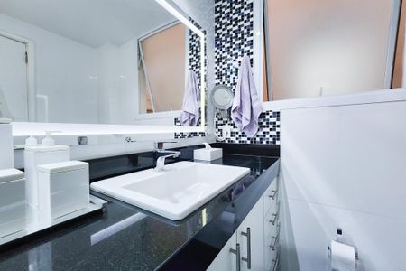 Apartamento à venda com 184m², 3 quartos e 1 vagaBanheiro 2