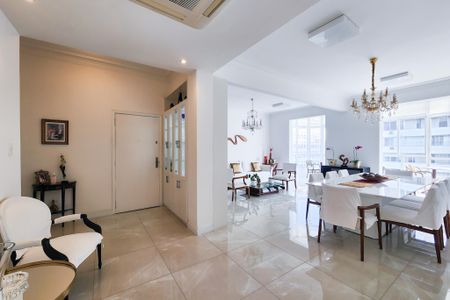 Apartamento à venda com 184m², 3 quartos e 1 vagaSala