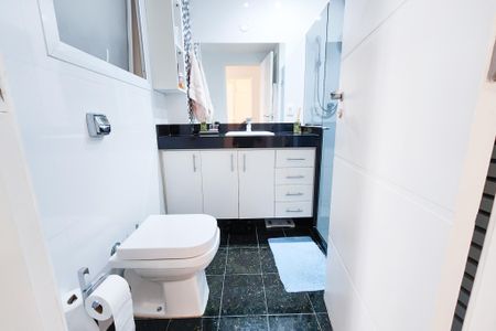 Apartamento à venda com 184m², 3 quartos e 1 vagaBanheiro 1