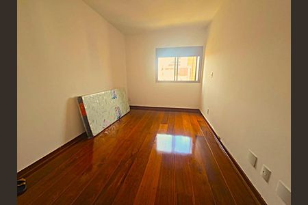 Apartamento à venda com 176m², 4 quartos e 3 vagas Apartamento à venda com 176m², 4 quartos e 3 vagasFoto 13