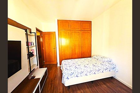 Apartamento à venda com 176m², 4 quartos e 3 vagas Apartamento à venda com 176m², 4 quartos e 3 vagasFoto 02