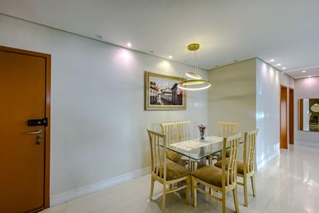 Apartamento à venda com 92m², 2 quartos e 2 vagasSala