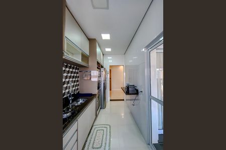 Apartamento à venda com 92m², 2 quartos e 2 vagasCozinha