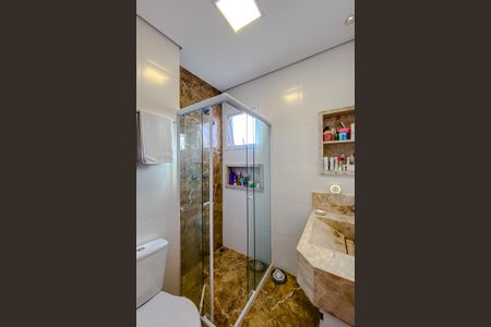 Apartamento à venda com 92m², 2 quartos e 2 vagasBanheiro da Suíte