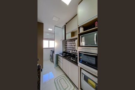 Apartamento à venda com 92m², 2 quartos e 2 vagasCozinha