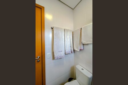 Apartamento à venda com 92m², 2 quartos e 2 vagasBanheiro da Suíte