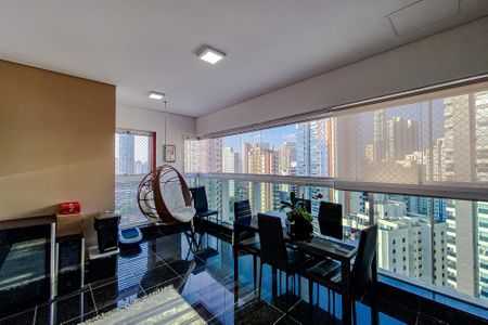 Apartamento à venda com 92m², 2 quartos e 2 vagasVaranda da Sala