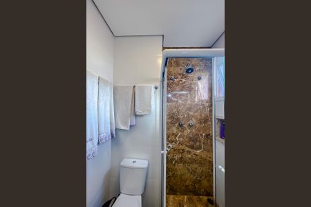 Apartamento à venda com 92m², 2 quartos e 2 vagasBanheiro da Suíte