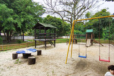 Apartamento à venda com 143m², 4 quartos e 1 vagaÁrea comum