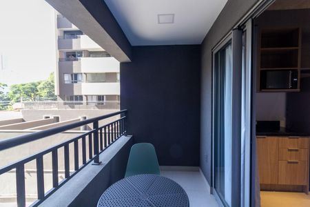 Studio para alugar com 19m², 1 quarto e sem vaga Studio para alugar com 19m², 1 quarto e sem vagaVaranda