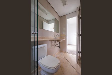 Apartamento à venda com 169m², 3 quartos e 3 vagasBanheiro da Suíte 2